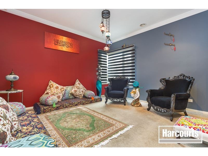 4 Nature Circuit, Cranbourne North VIC 3977