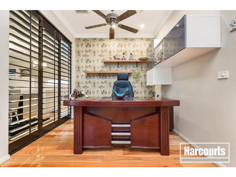 4 Nature Circuit, Cranbourne North VIC 3977