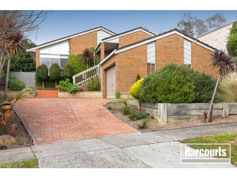 12 Ellaswood Close, Berwick VIC 3806
