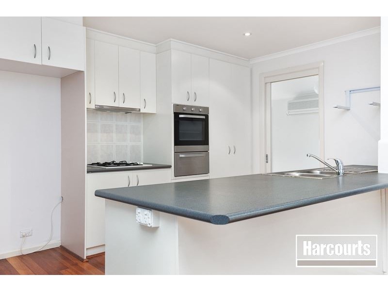 12 Ellaswood Close, Berwick VIC 3806