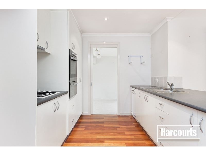 12 Ellaswood Close, Berwick VIC 3806