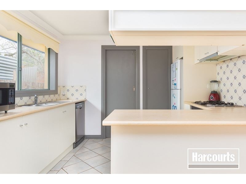 2/2 Southbourne Avenue, Dandenong South VIC 3175