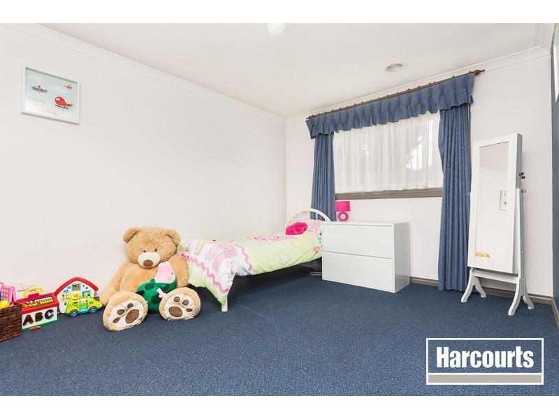 2/2 Southbourne Avenue, Dandenong South VIC 3175