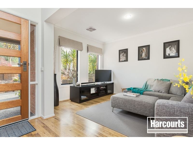 49 Glenview Rise, Berwick VIC 3806