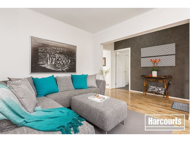 49 Glenview Rise, Berwick VIC 3806