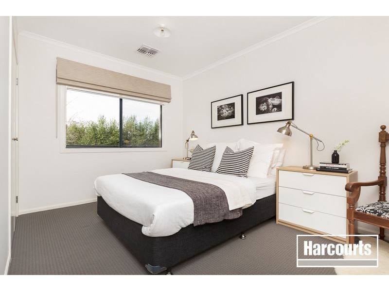 49 Glenview Rise, Berwick VIC 3806