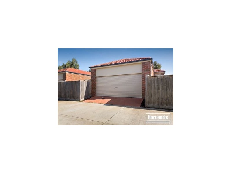 26 Hawkeseye Way, Cranbourne East VIC 3977