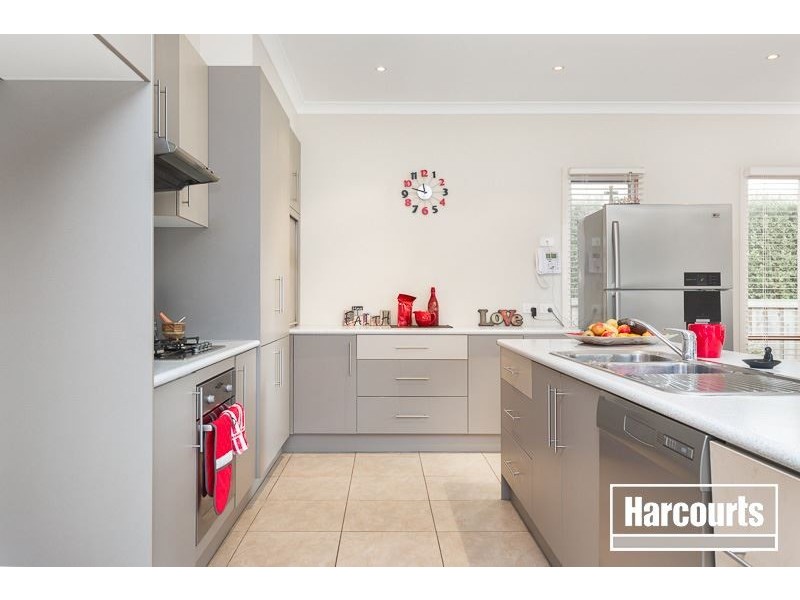 7 Brookfield Court, Berwick VIC 3806