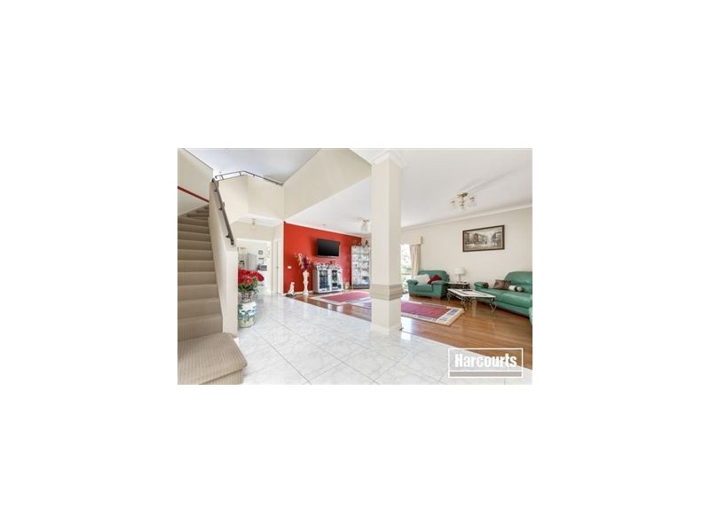 28 Highfielde Avenue, Berwick VIC 3806