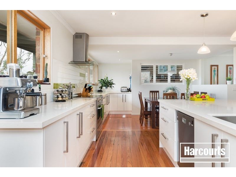 34 Vernon Road, Beaconsfield VIC 3807