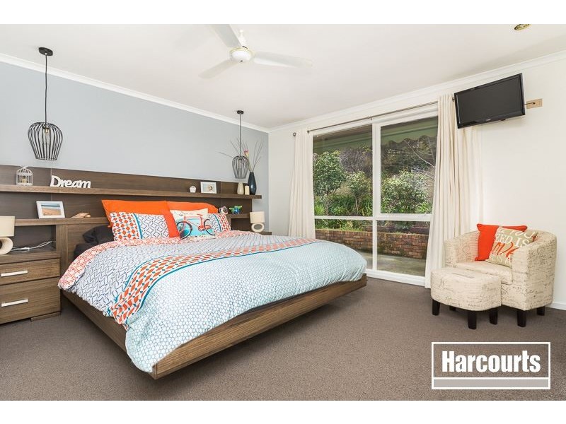 34 Vernon Road, Beaconsfield VIC 3807
