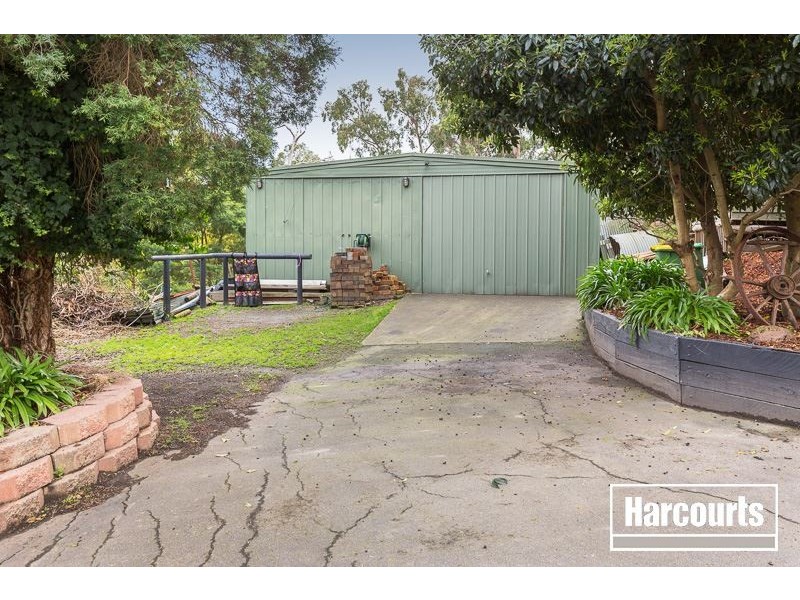 34 Vernon Road, Beaconsfield VIC 3807