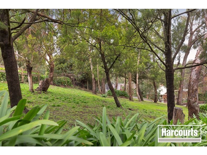 34 Vernon Road, Beaconsfield VIC 3807