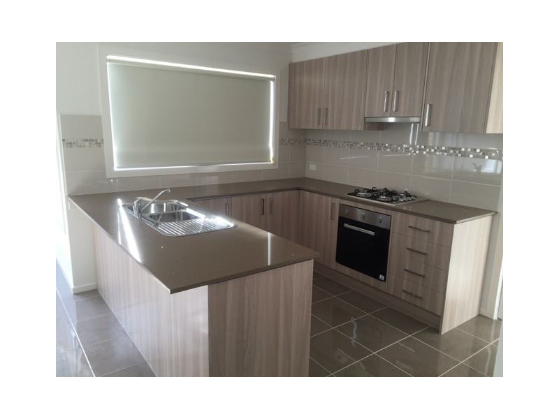 6/19 Cotswold Crescent, Officer VIC 3809