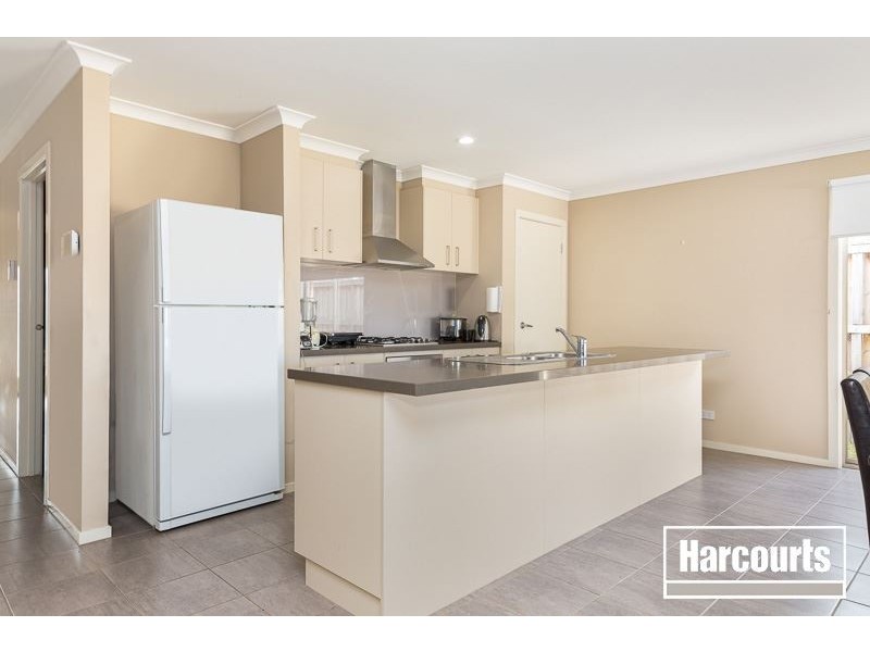 2 Cranbrook Circuit, Officer VIC 3809