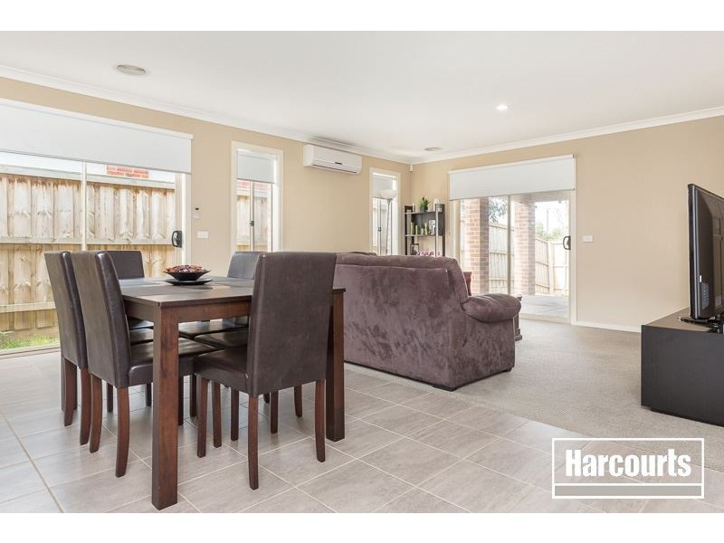 2 Cranbrook Circuit, Officer VIC 3809