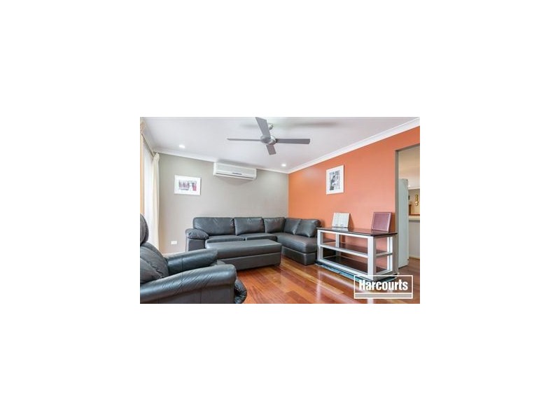 6 Mahogany Avenue, Berwick VIC 3806