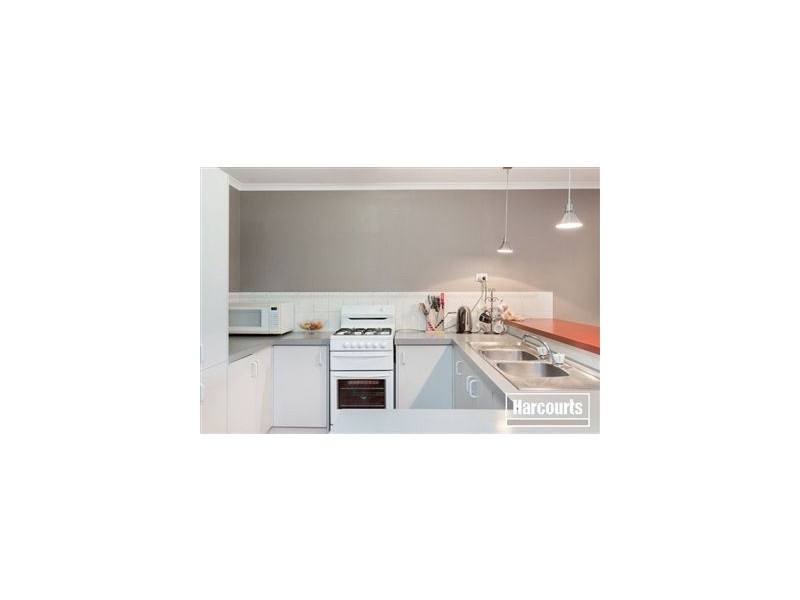 6 Mahogany Avenue, Berwick VIC 3806