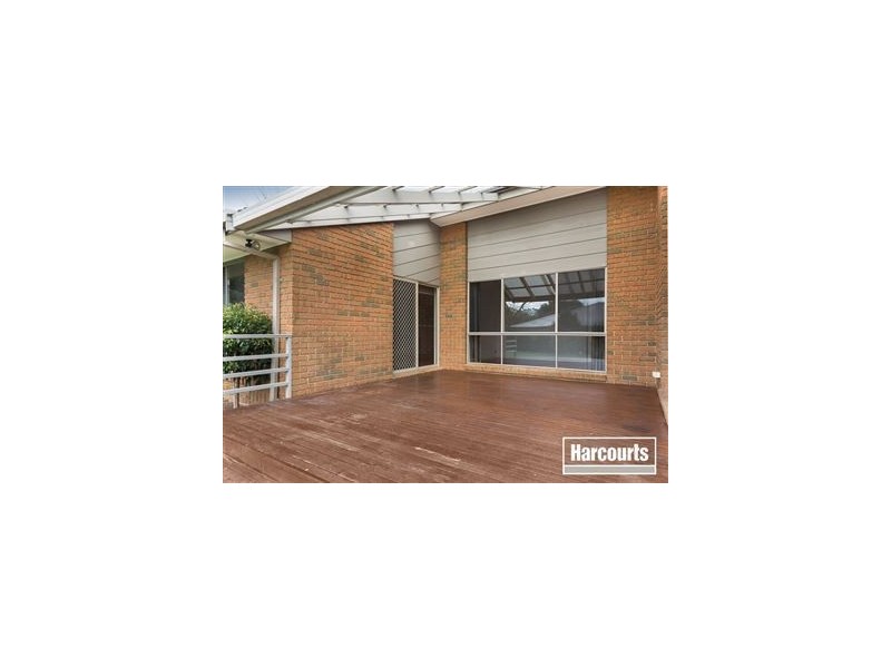 12 Ellaswood Close, Berwick VIC 3806