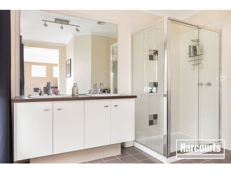 3 Cresta Court, Berwick VIC 3806