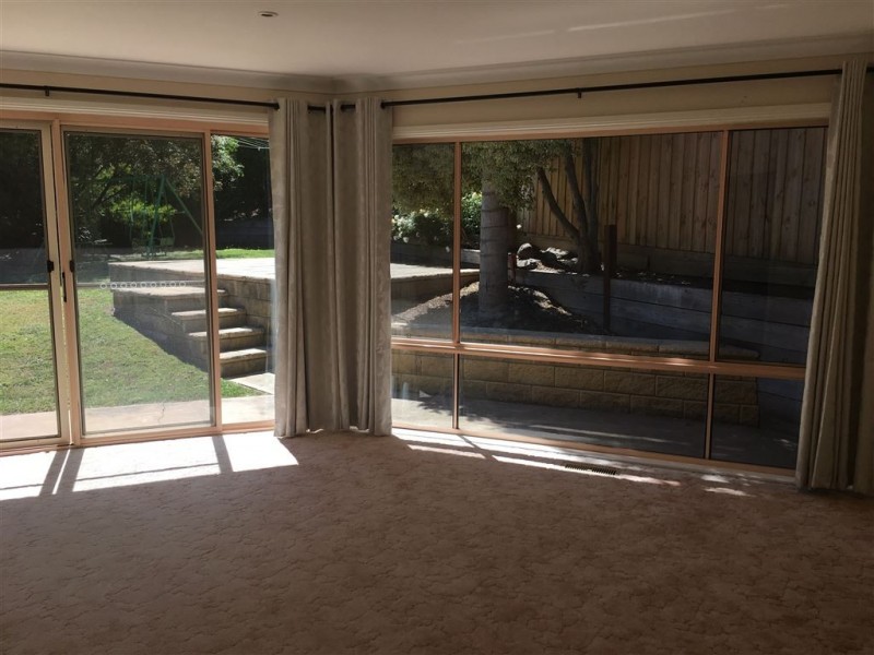 6 Grenville Court, Berwick VIC 3806