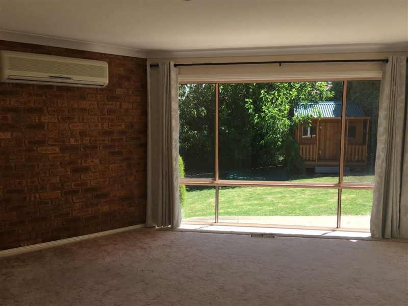 6 Grenville Court, Berwick VIC 3806