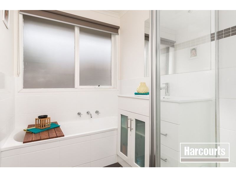 34 Blackwood Drive, Narre Warren VIC 3805