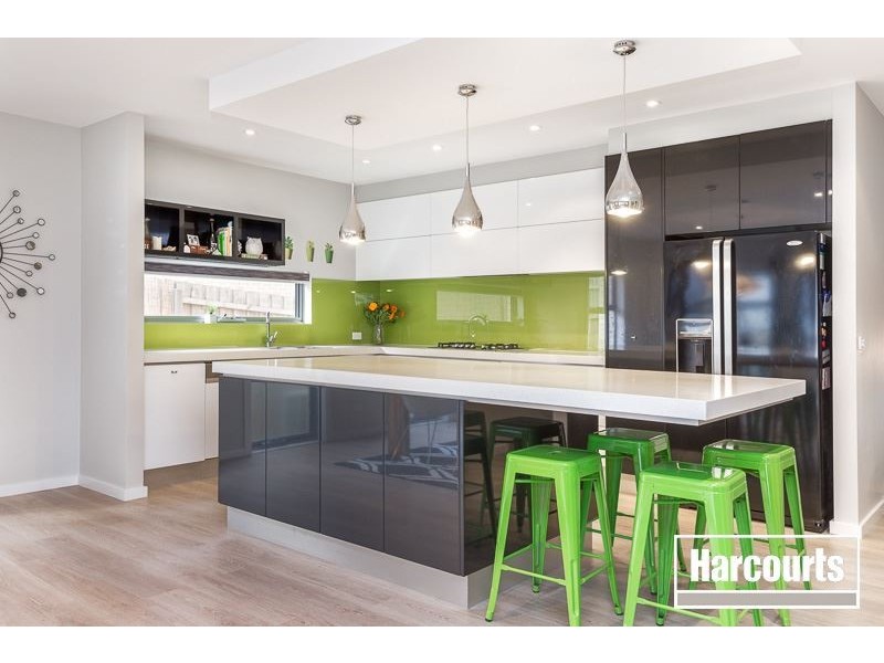 4 Eaglehawk Drive, Berwick VIC 3806