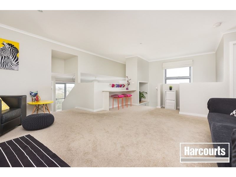 4 Eaglehawk Drive, Berwick VIC 3806