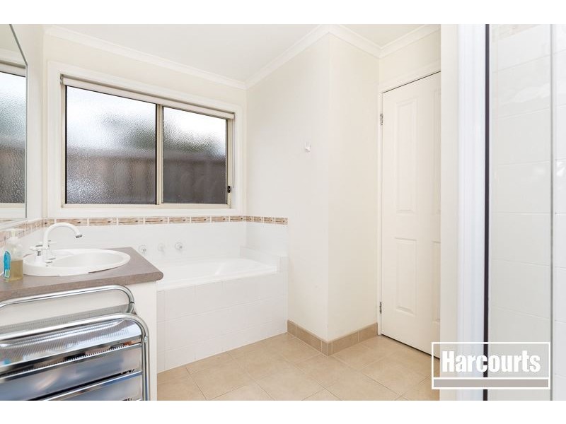 1/12 Renlik Court, Pakenham VIC 3810