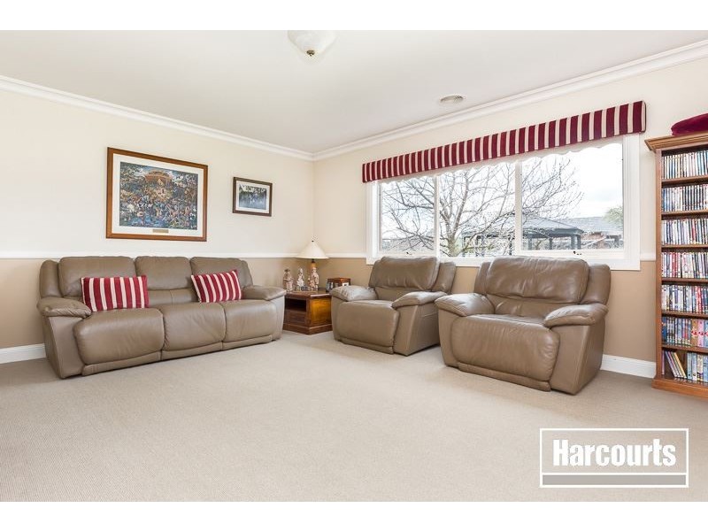 8 Tara Park Close, Narre Warren North VIC 3804