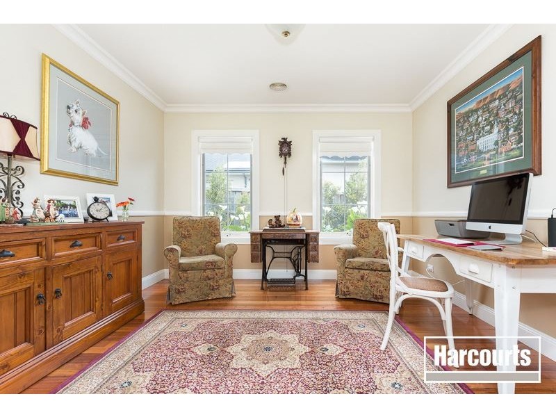 8 Tara Park Close, Narre Warren North VIC 3804