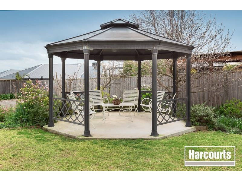 8 Tara Park Close, Narre Warren North VIC 3804