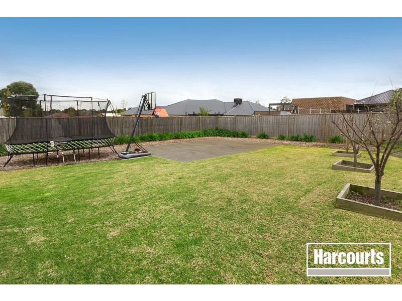8 Tara Park Close, Narre Warren North VIC 3804