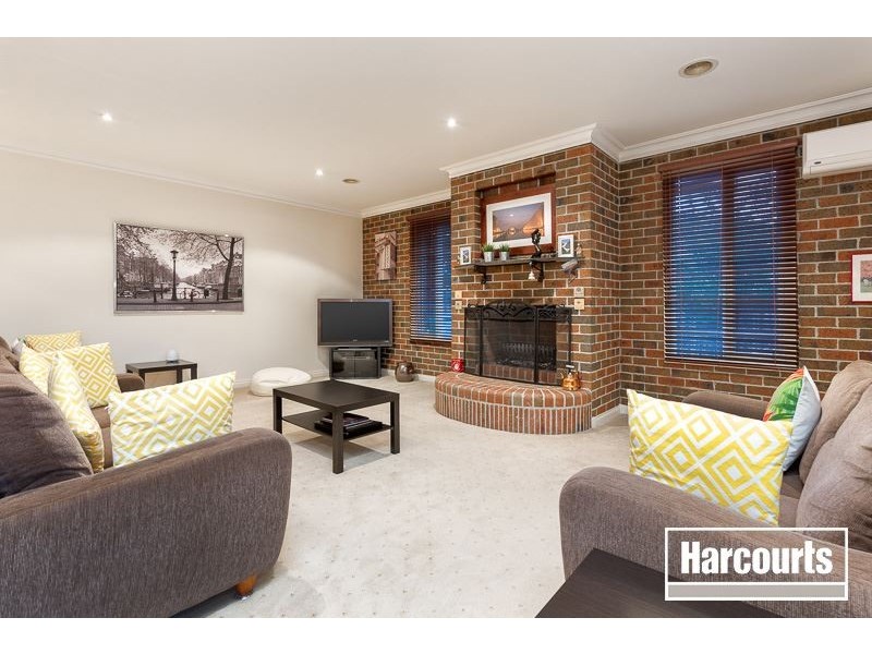 12 Glen Vista Drive, Narre Warren North VIC 3804