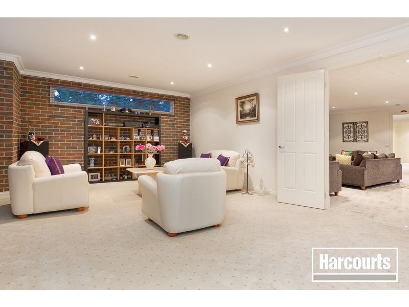 12 Glen Vista Drive, Narre Warren North VIC 3804