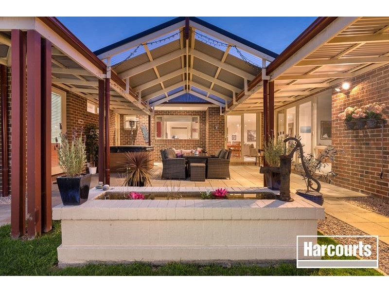 12 Glen Vista Drive, Narre Warren North VIC 3804