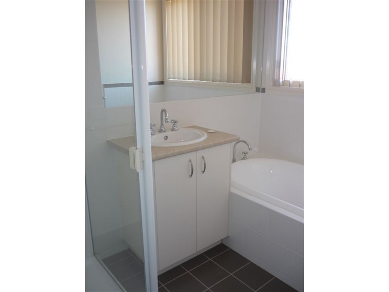 42 Norwegian Way, Narre Warren South VIC 3805