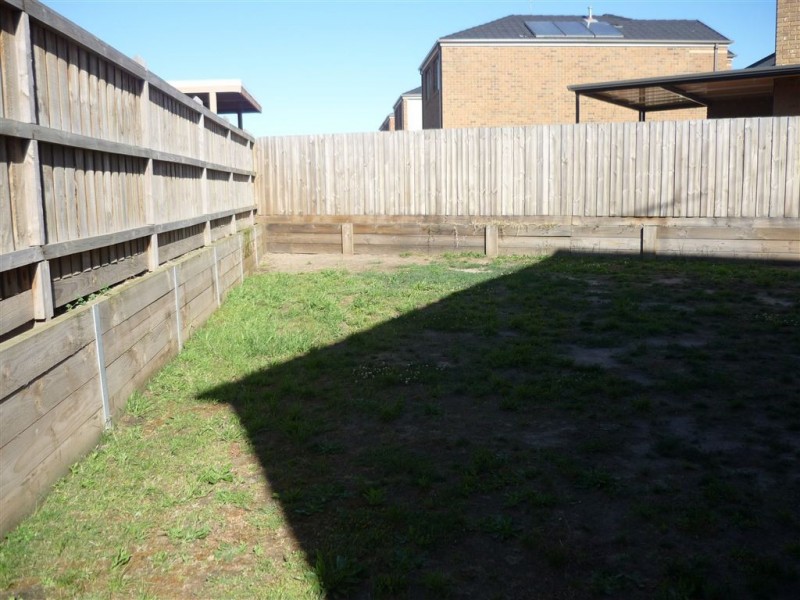 42 Norwegian Way, Narre Warren South VIC 3805