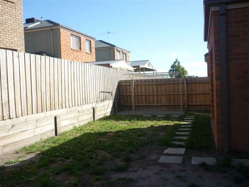 42 Norwegian Way, Narre Warren South VIC 3805