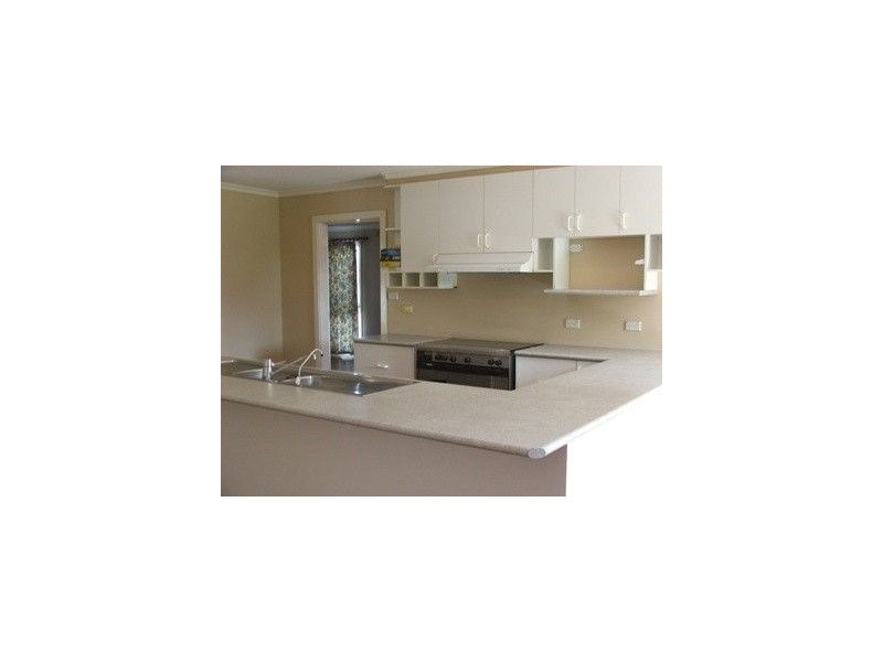 55 Sweeney Drive, Narre Warren VIC 3805