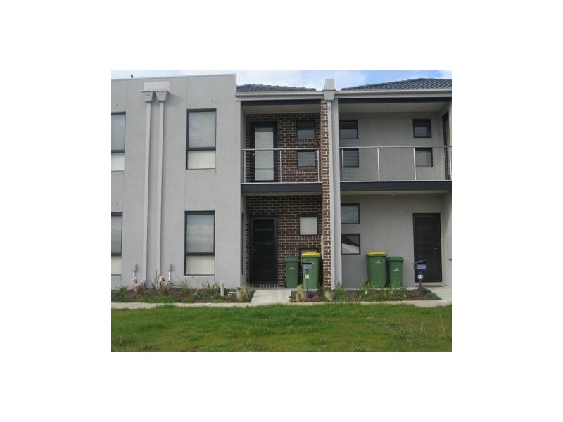 62 The Parkway, Pakenham VIC 3810