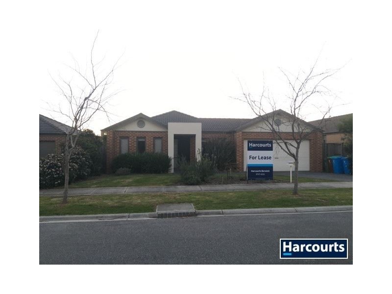 9 Stanhope Avenue, Berwick VIC 3806