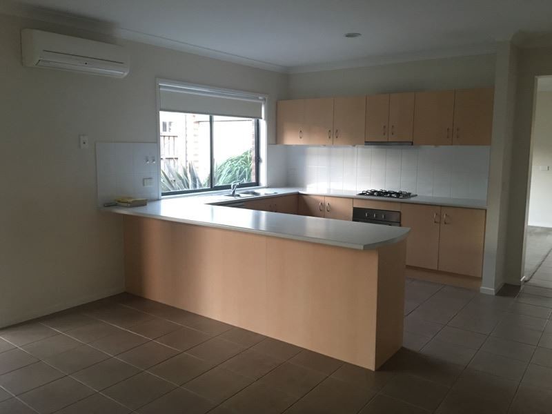 9 Stanhope Avenue, Berwick VIC 3806