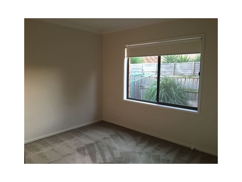 9 Stanhope Avenue, Berwick VIC 3806