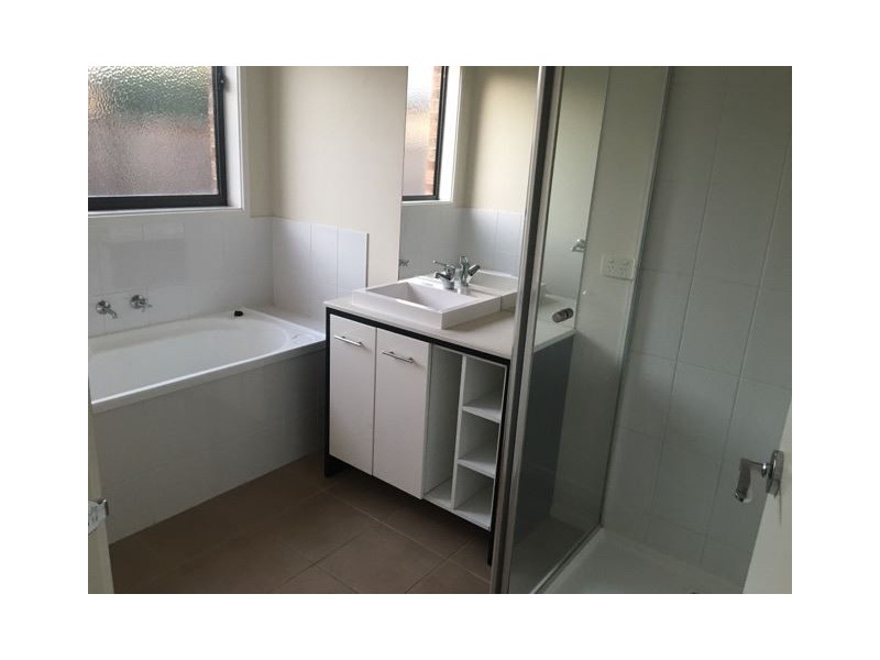 9 Stanhope Avenue, Berwick VIC 3806