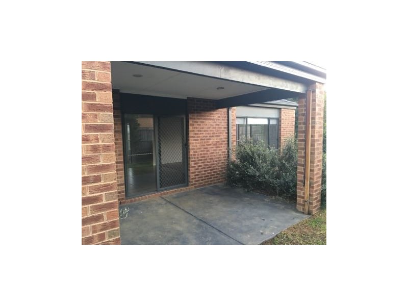 9 Stanhope Avenue, Berwick VIC 3806