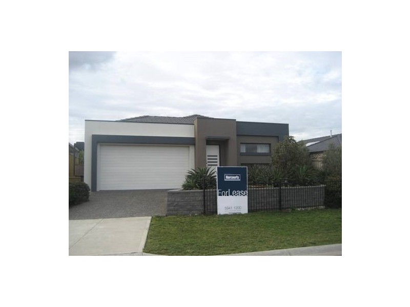 3 Tyrone Avenue, Pakenham VIC 3810