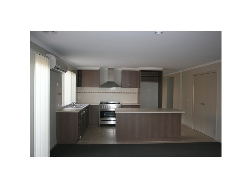 7 Cindy Court, Berwick VIC 3806