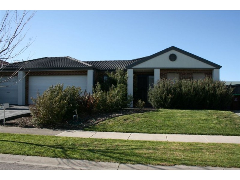 66 Moondarra Drive, Berwick VIC 3806